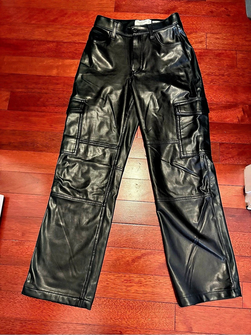 Abercrombie & Fitch Curve Love The '90s Relaxed Jean High Rise Vegan Leather